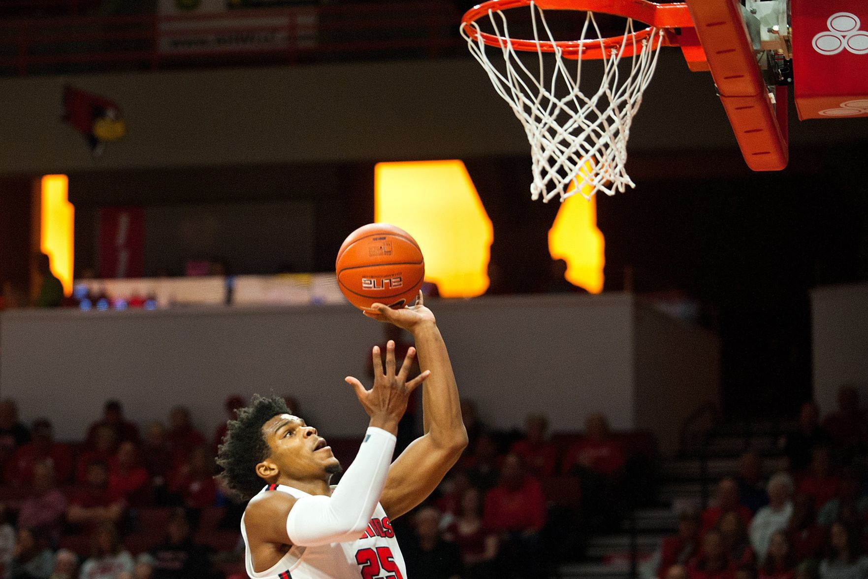 010820-blm-spt-12isuhoops